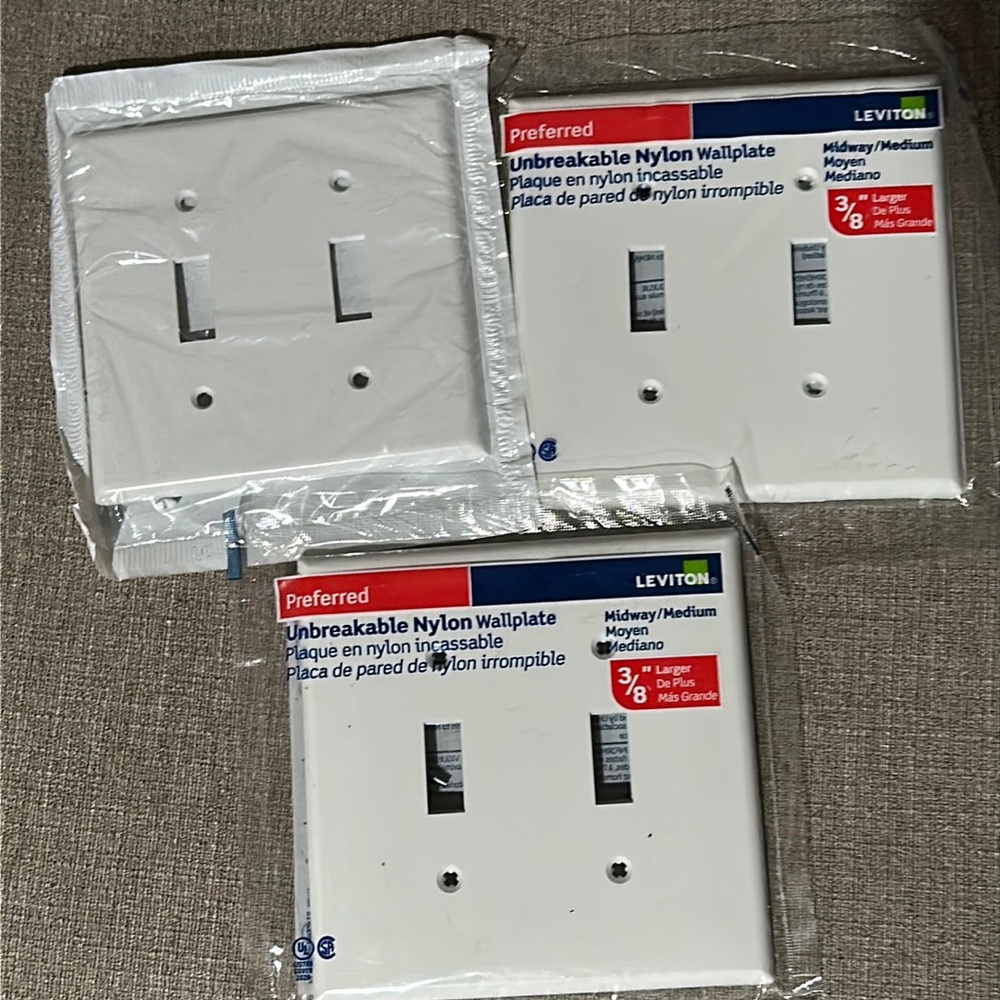 Leviton Light Switch Wall Plate 3 NWT Sealed